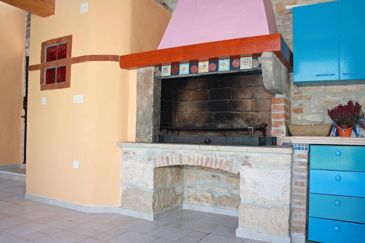 "Art House" Rovinj-Holiday, Holiday Home To Rent Rovinjsko Selo Bagian luar foto