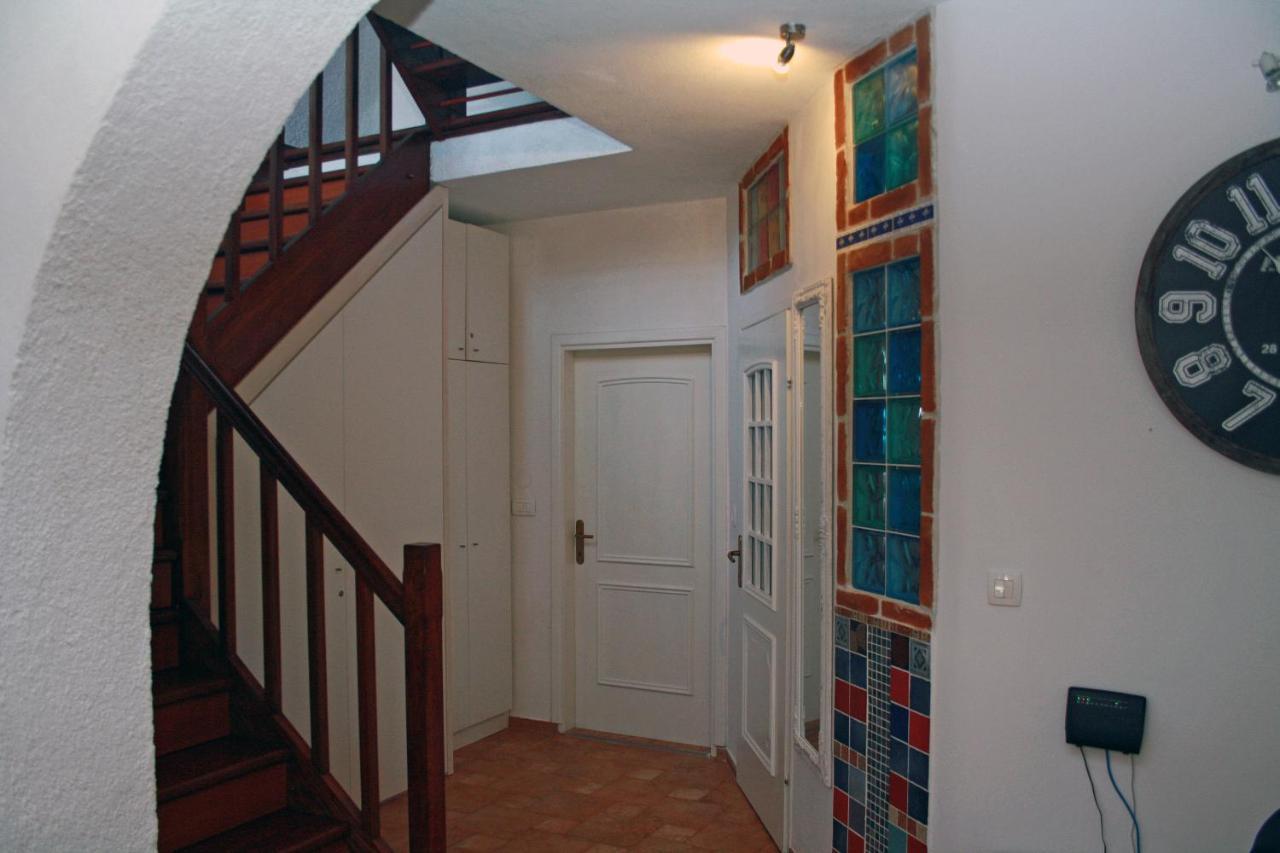 "Art House" Rovinj-Holiday, Holiday Home To Rent Rovinjsko Selo Bagian luar foto