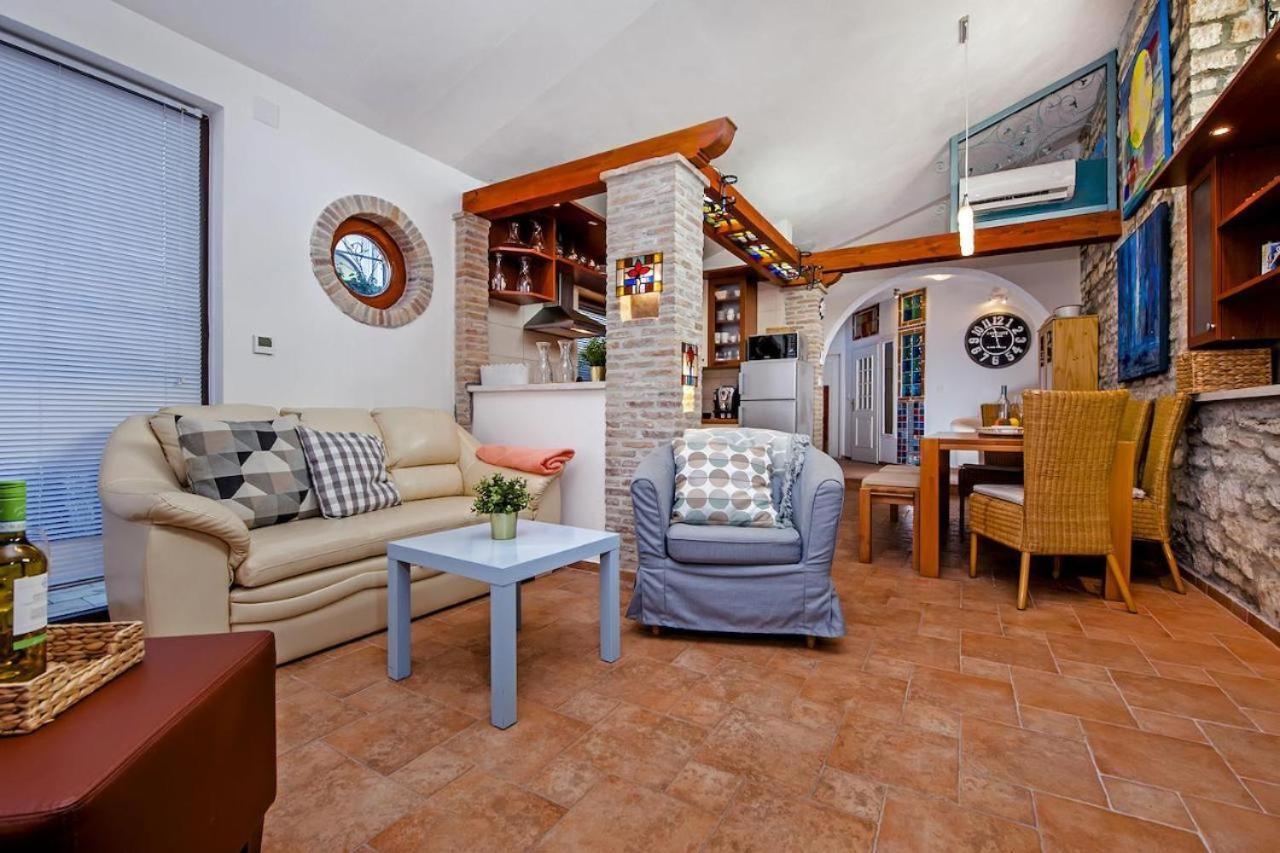 "Art House" Rovinj-Holiday, Holiday Home To Rent Rovinjsko Selo Bagian luar foto