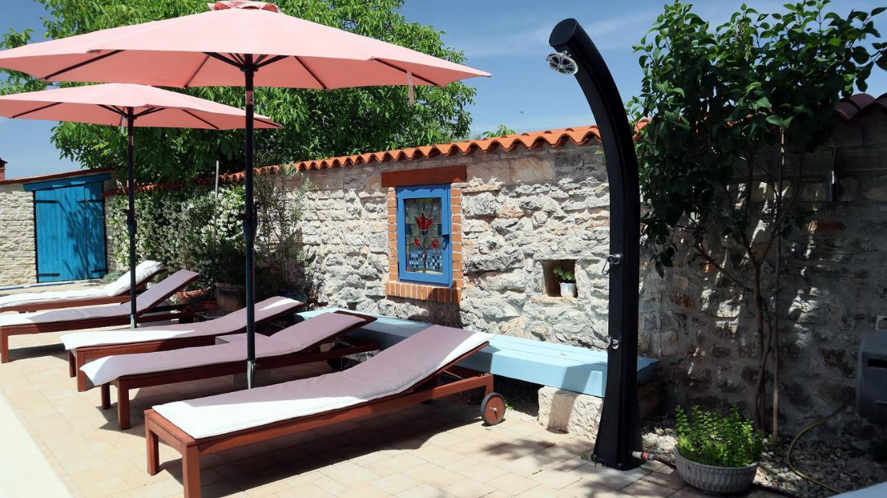 "Art House" Rovinj-Holiday, Holiday Home To Rent Rovinjsko Selo Bagian luar foto