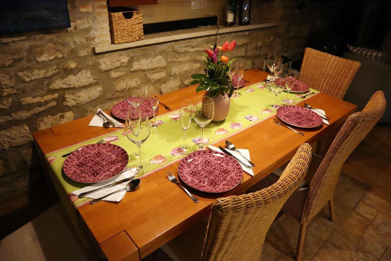 "Art House" Rovinj-Holiday, Holiday Home To Rent Rovinjsko Selo Bagian luar foto